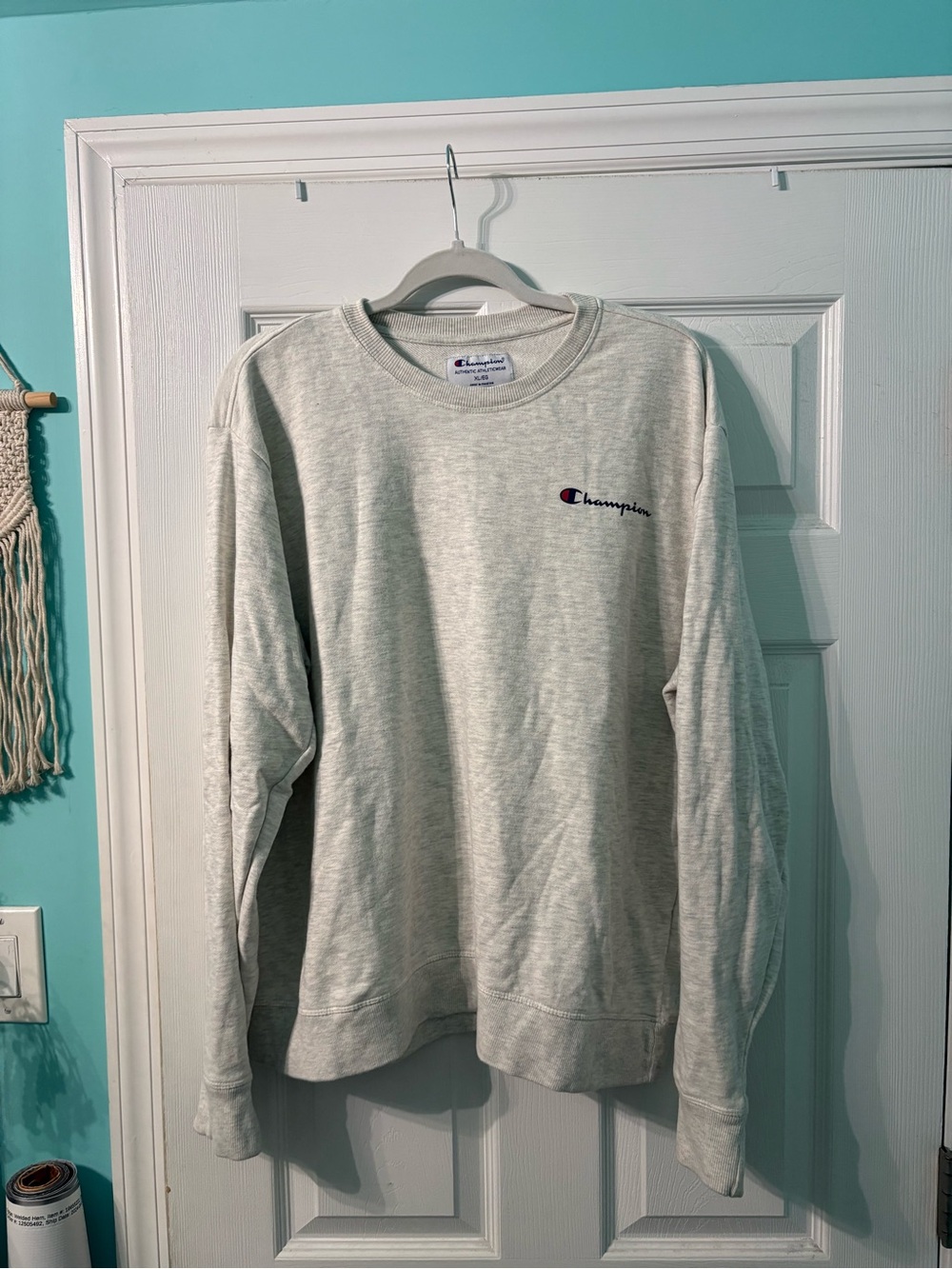 Champion Light Heather Gray Women's Crewneck Sweatshirt